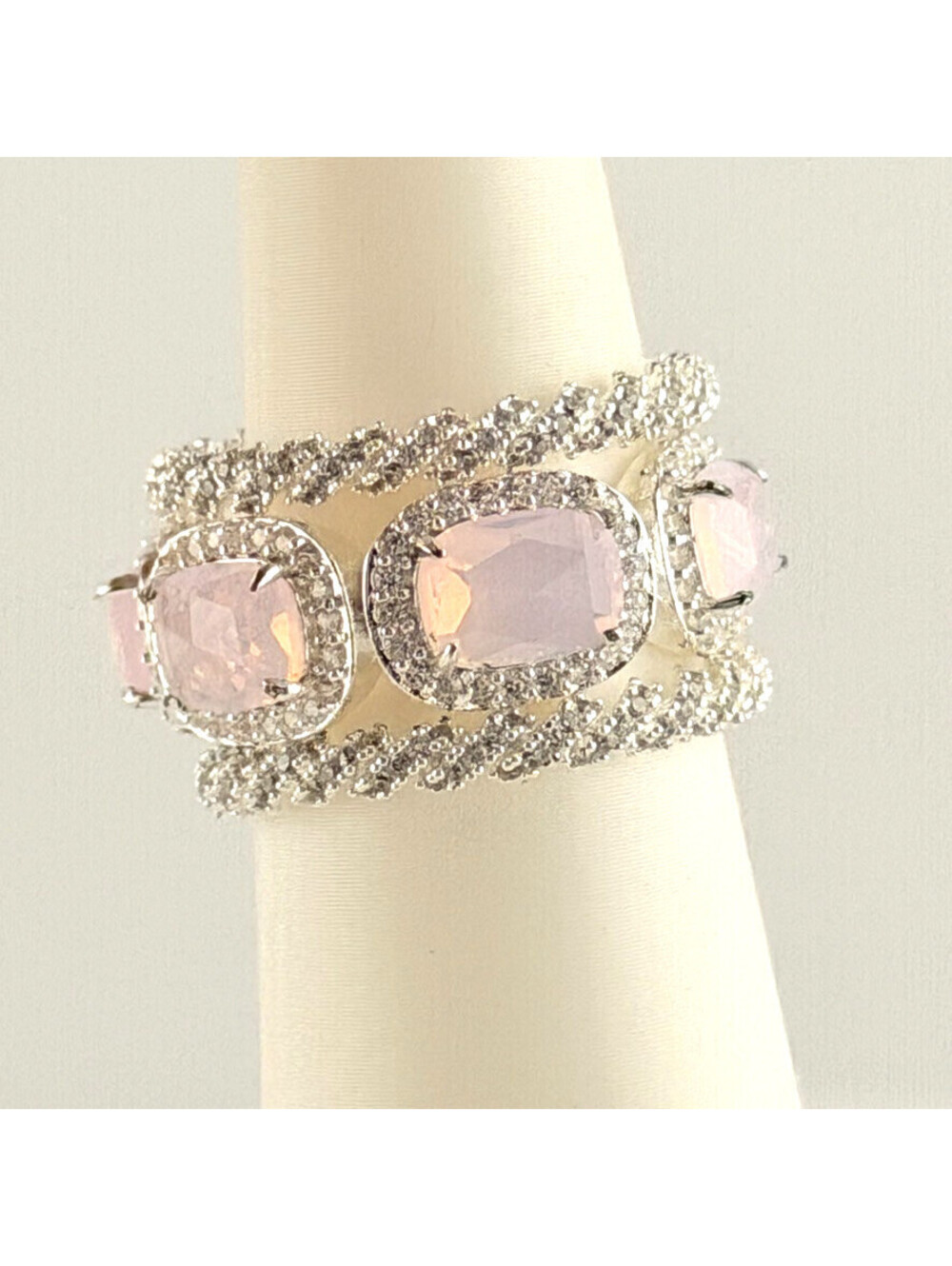 Bomb Party Resort Wear Sz 10 UNICORN ALERT! Rose Quartz on Silver RG28493